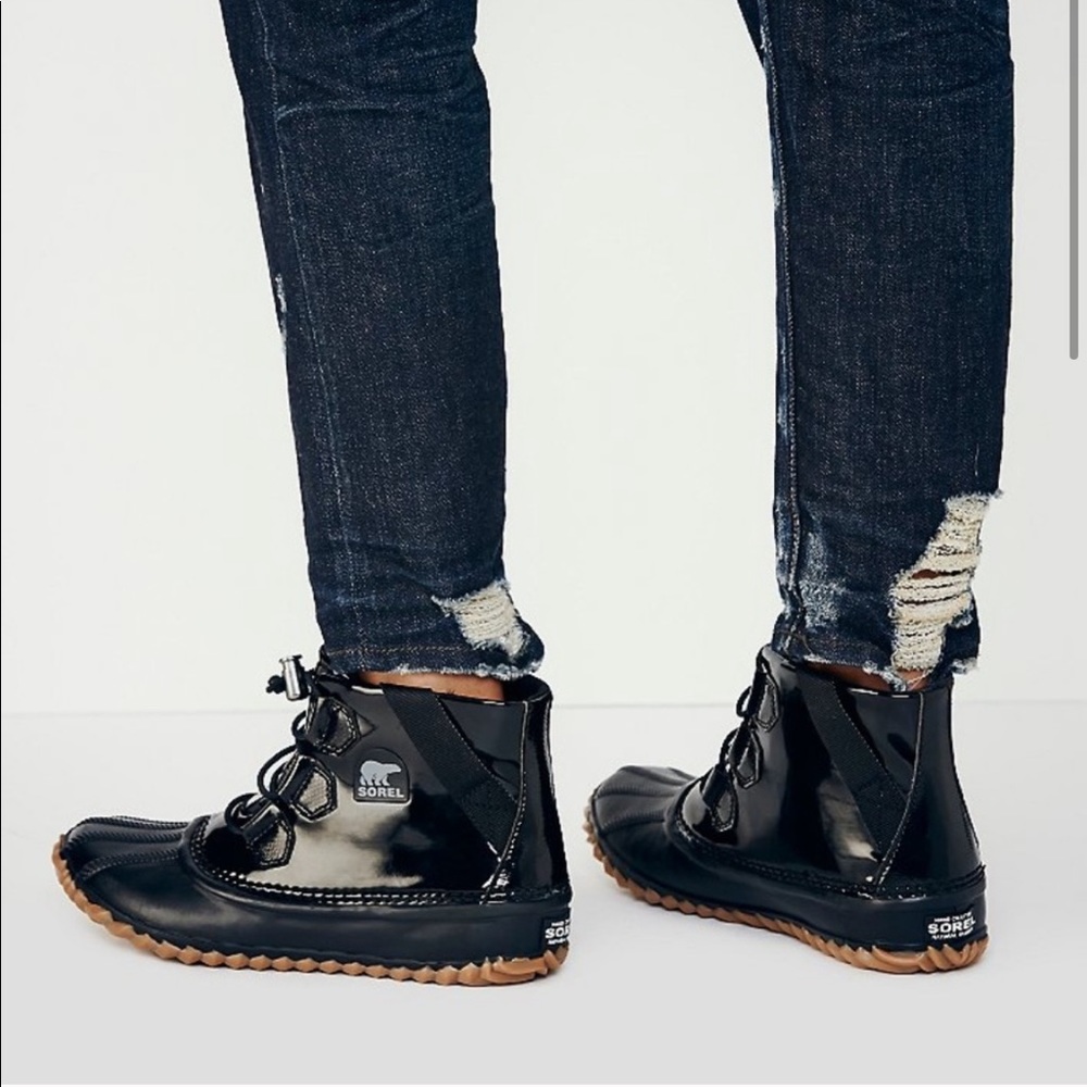 Sorel “Out and about glow”